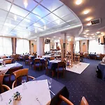 酒店 克里斯塔尔酒店