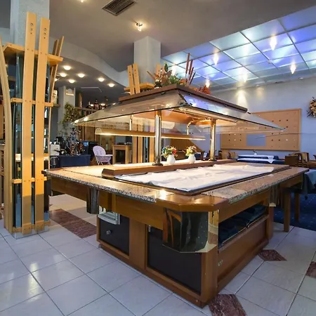 Hotel Kristal 2*