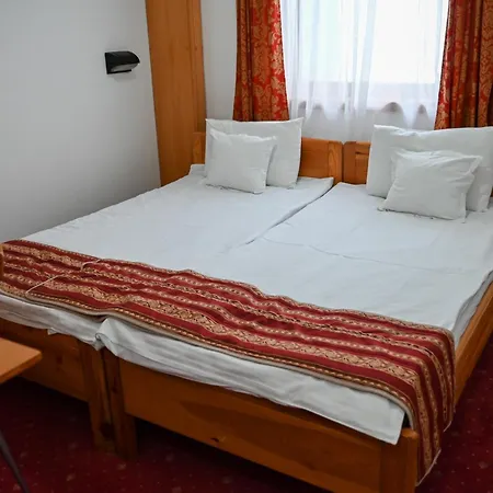 Kristal Яхорина