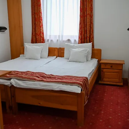 Kristal Hotel 2*