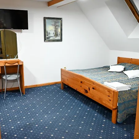 Kristal Отель Яхорина