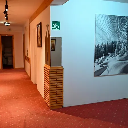 Kristal Hotel 2*