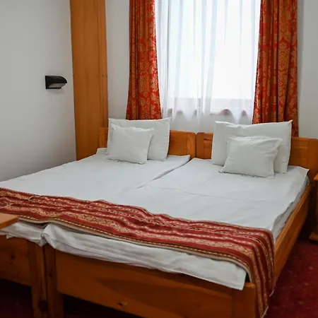 Kristal Отель Яхорина