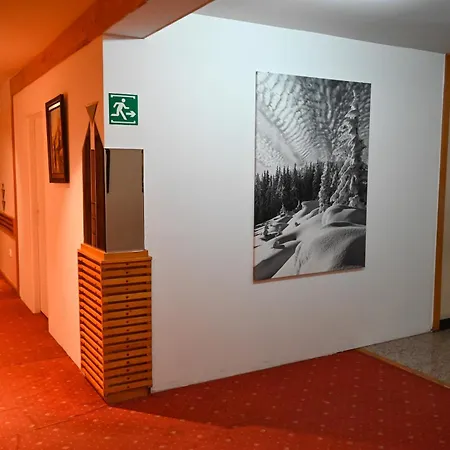 Kristal Отель Яхорина